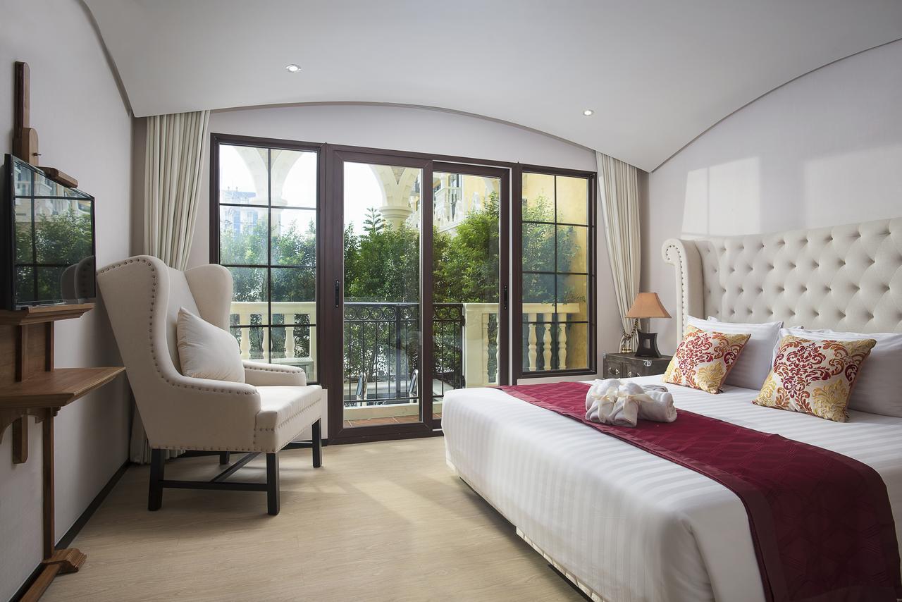 The Symphony Suites Pattaya Jomtien Beach Buitenkant foto